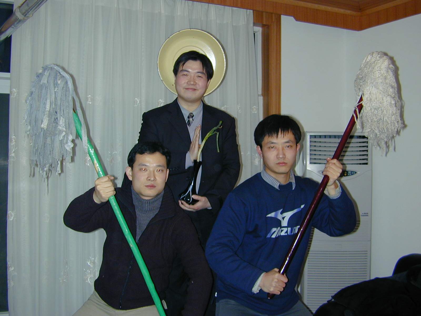 多年后看到,还是想笑