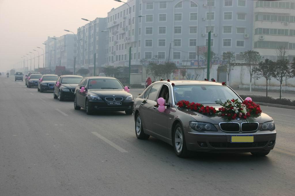 迎亲车队